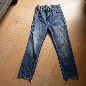 Abercrombie & Fitch Ultra High Rise Ankle Straight Jeans - 27R / 4